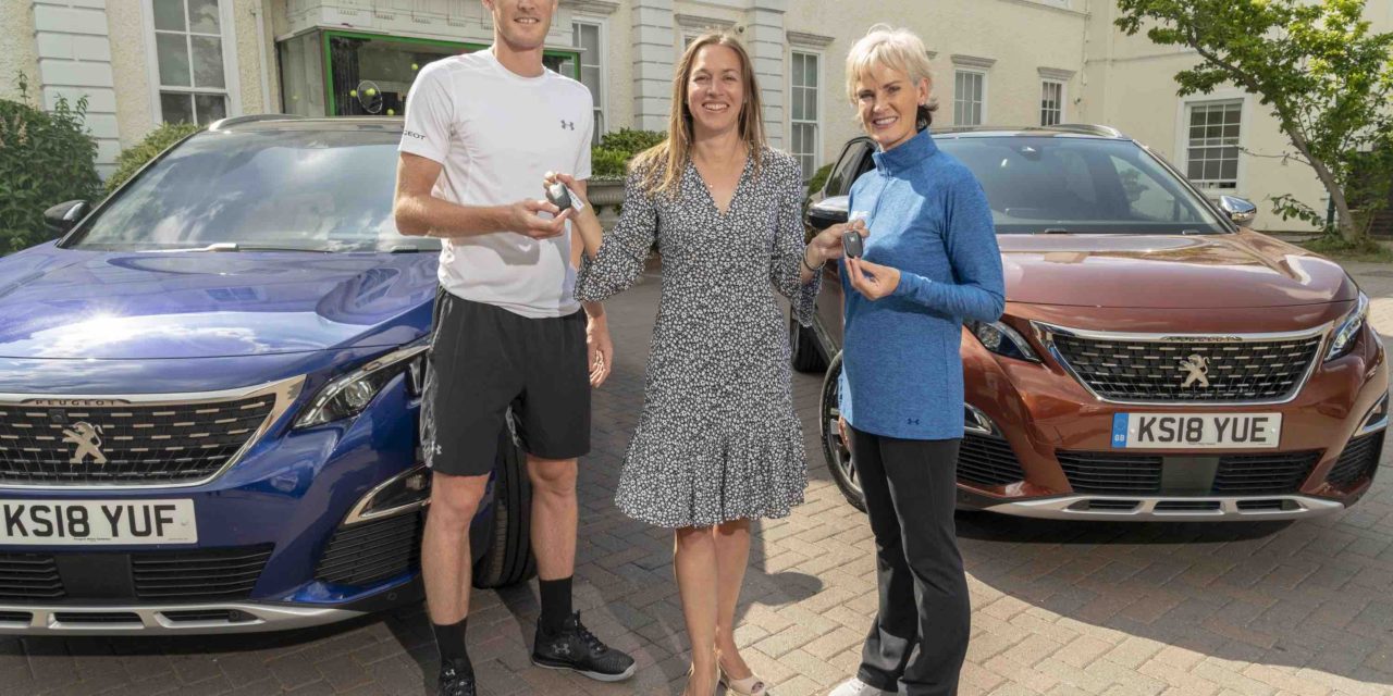 PEUGEOT DELIVERS NEW 3008 SUVS TO JAMIE AND JUDY MURRAY