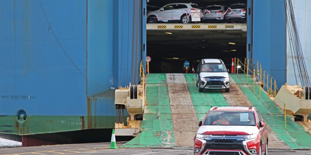 FIRST SHIPMENT OF 2019 MITSUBISHI OUTLANDER PHEV ARRIVES IN THE UK