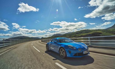 ALPINE A110 ‘LÉGENDE’ ON DISPLAY AND AVAILABLE FOR TEST – DRIVE AT SALON PRIVÉ