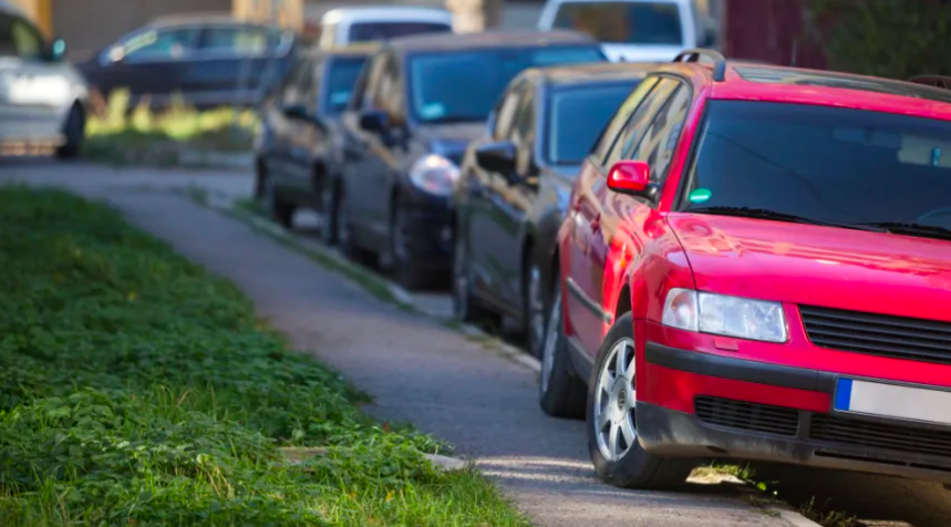 Inquiry into pavement parking launched – RAC reaction