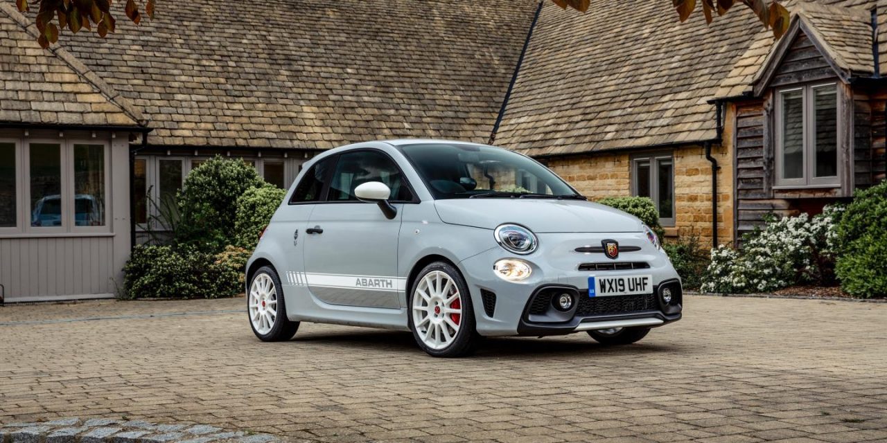 595 ESSEESSE HEADS UP MY19 ABARTH RANGE