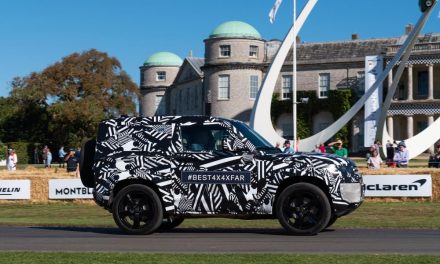 DUKE OF RICHMOND OPENS THE 2019 GOODWOOD FESTIVAL OF SPEED IN THE NEW LAND ROVER DEFENDER PROTOTYPE