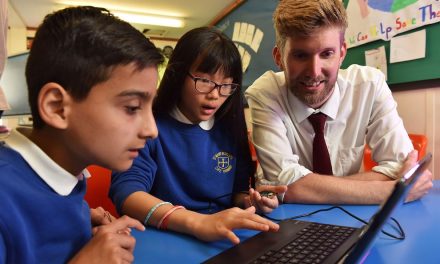 Samsung to Extend its Energy in Schools Initiative to 20 More Schools Around the UK