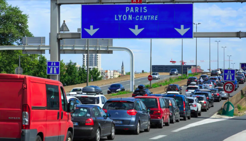 UK drivers heading across the Channel in the dark about French driving rules and regulations