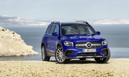 MERCEDES-BENZ REVEALS UK PRICING AND SPECIFICATION FOR NEW GLB