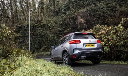 NEW CITROËN C5 AIRCROSS SUV TACKLES THE WORLD’S STEEPEST STREET AND COMES OUT ON TOP
