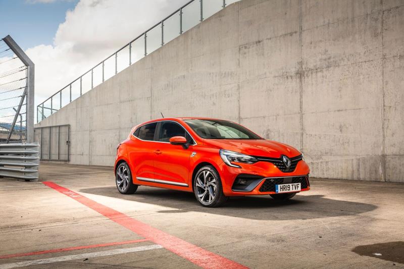 ALL-NEW RENAULT CLIO WINS THE SUN LEGEND AWARD AT THE MOTOR AWARDS 2019
