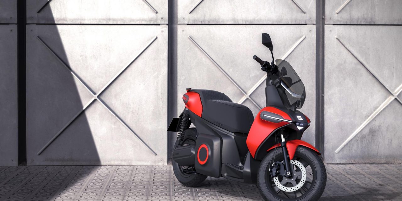 SEAT UNVEILS NEW e-SCOOTER CONCEPT AT SMART CITY EXPO