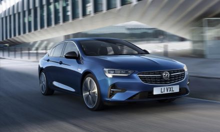VAUXHALL REVEALS NEW INSIGNIA
