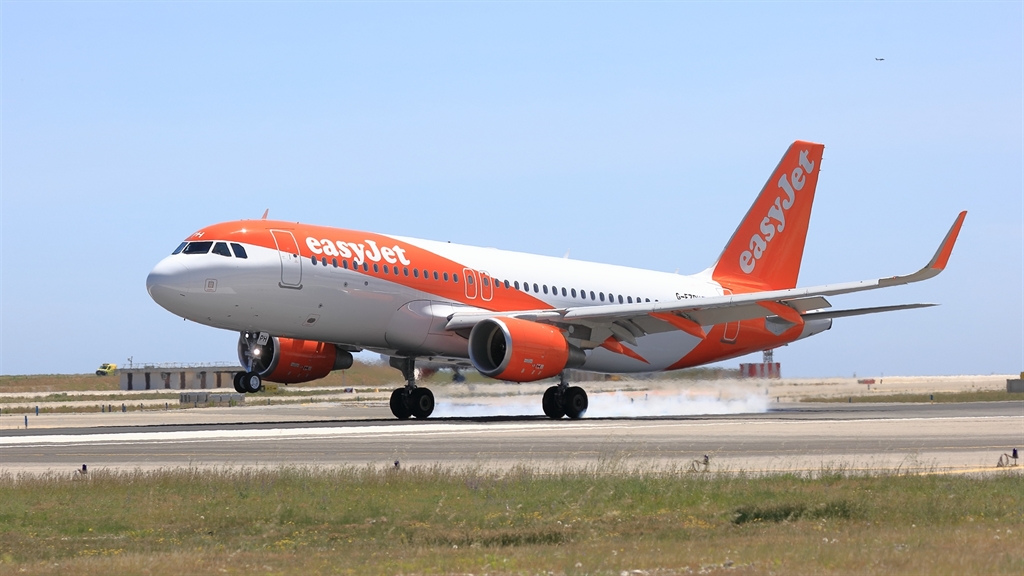 easyJet breaks record for customers travelling home for Christmas
