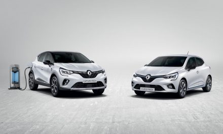 NEW RENAULT E-TECH WORLD PREMIERE AT THE BRUSSELS MOTOR SHOW