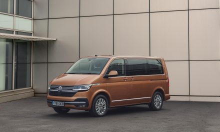 VOLKSWAGEN COMMERCIAL VEHICLES LAUNCHES FIXED PRICE INSURANCE OFFER TO REWARD LOYAL CUSTOMERS