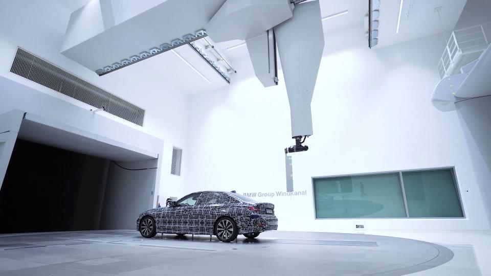THE EFFICIENT DYNAMICS SUCCESS STORY: BMW WRITES THE NEXT CHAPTER
