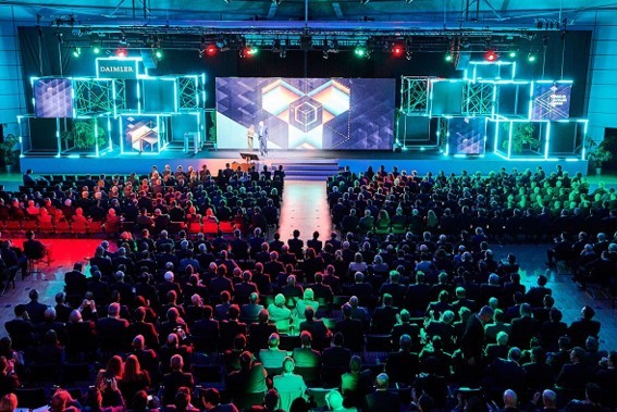 INSPIRING THROUGH INNOVATION: LG HONORED AT THE DAIMLER SUPPLIER AWARD 2020