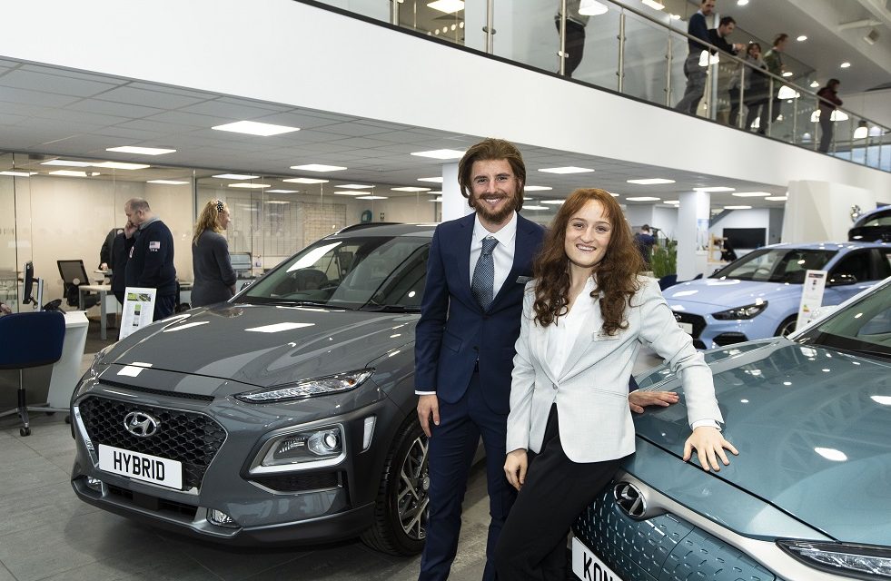 CHELSEA FC STARS MASON MOUNT AND ERIN CUTHBERT GO UNDER DISGUISE AS CAR SALESPEOPLE WITH HYUNDAI