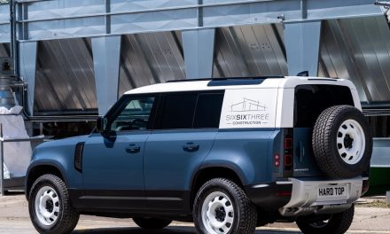 LAND ROVER DEFENDER MEANS BUSINESS AS HARD TOP NAME RETURNS FOR NEW COMMERCIAL MODEL