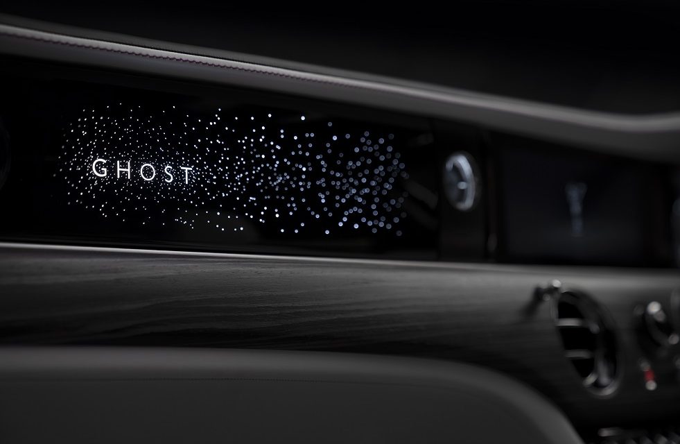 ROLLS-ROYCE BESPOKE COLLECTIVE REVEAL ILLUMINATED FASCIA