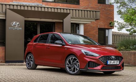 HYUNDAI ANNOUNCES NEW i30 PRICES AND SPECIFICATIONS