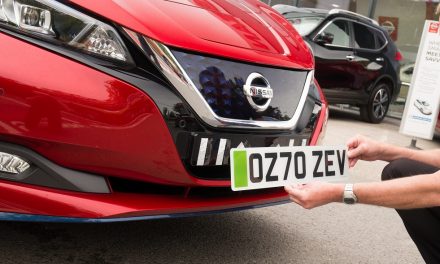 NISSAN DEALERS PREPARING FOR INTRODUCTION OF GREEN NUMBERPLATES FOR EVs