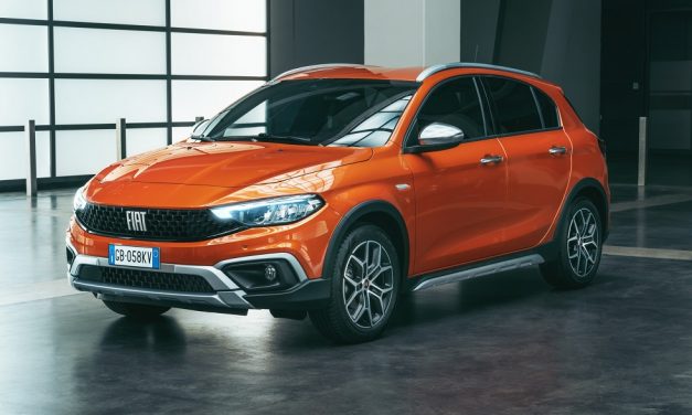 FIAT TIPO CROSS UNVEILED AS TIPO LINE-UP RECEIVES REFRESH