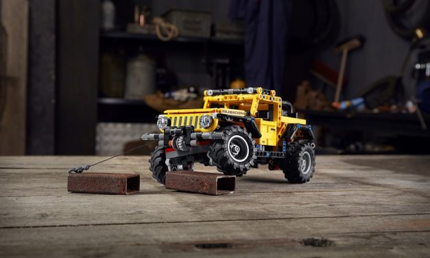 Make the whole world your playground with the new LEGO® Technic™ Jeep® Wrangler