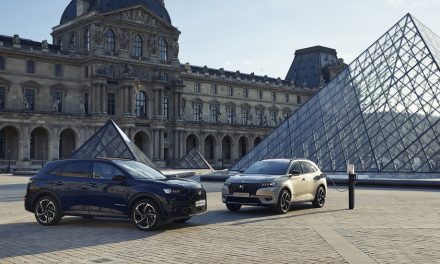 DS Automobiles reveals DS 7 CROSSBACK LOUVRE