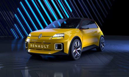 The Renault 5 Prototype: Shining a light on the past with the iconic wink