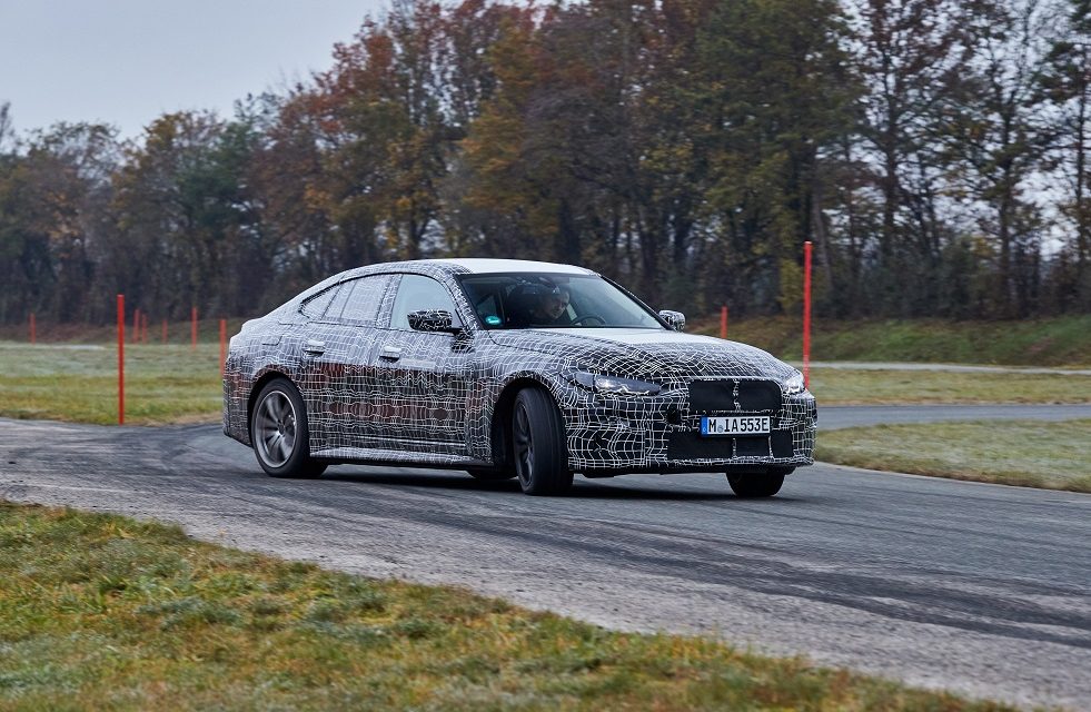 Simply accelerating fast in a straight line is not enough for BMW.
