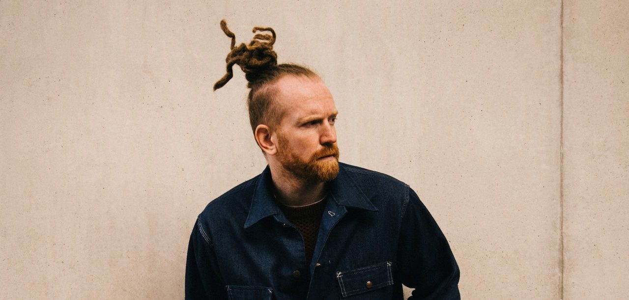 Newton Faulkner announces new album and autumn 2021 UK tour