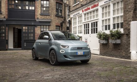 New all-electric Fiat 500 picks up duo of trophies at the inaugural Electrifying.com awards