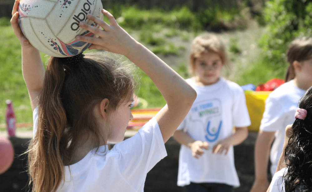 Olympic sprinter collaborates with myphizz to boost physical and mental wellbeing in schools in West Midlands