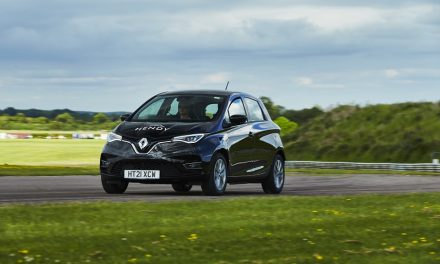 Renault Zoe E-Tech covers 475 miles on a single charge to set a new hypermiling record