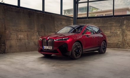 BMW iX x Bowers & Wilkins