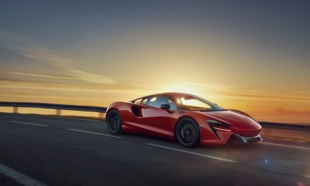 All-new Artura joins McLaren luxury supercar display at the British Motor Show