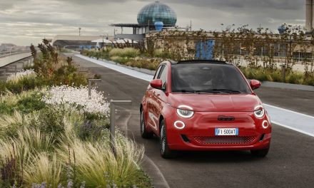Fiat unveil New (500)RED the first (RED) car partnership