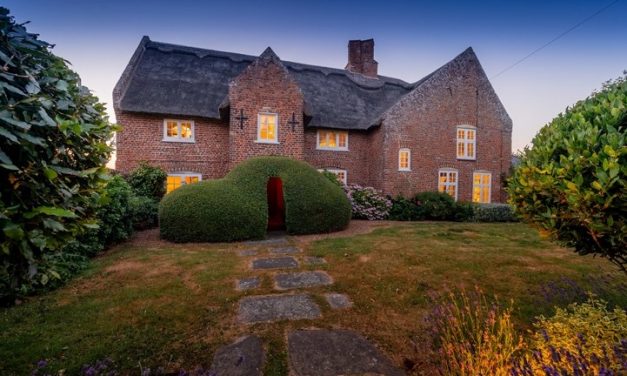 POPULAR UK ROADTRIPS WITH ACCOMMODATION TO CHARGE YOUR ELECTRIC CAR