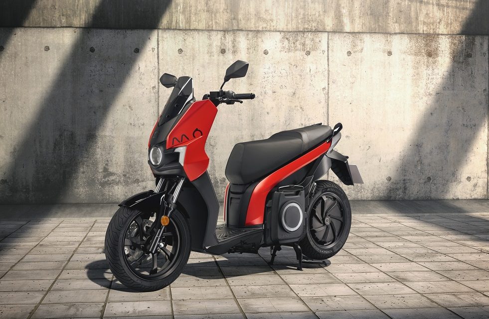 SEAT further electrifies range with launch of SEAT MÓ eScooter 125