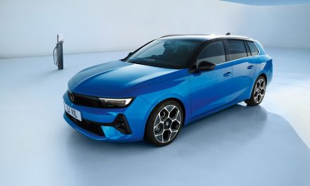 Practical, stylish and spacious: Vauxhall reveals All-new Astra Sports Tourer