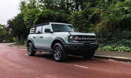 First Ford Broncos arrive on UK roads