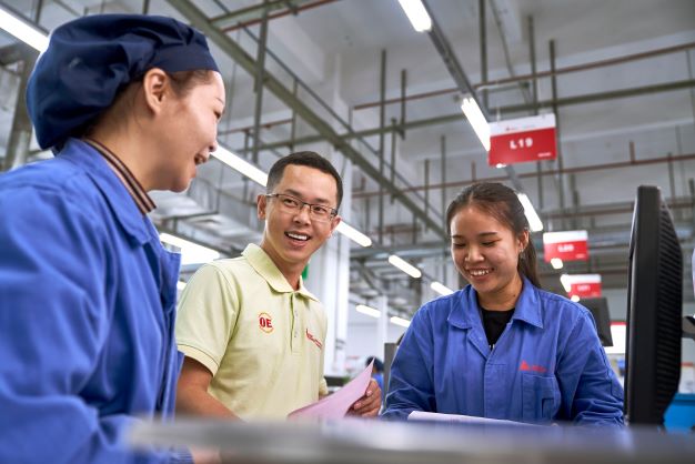 Making a difference to workers’ lives: Avery Dennison gains full ETI membership