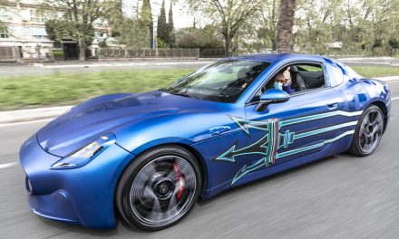 Maserati GranTurismo Folgore takes to the streets