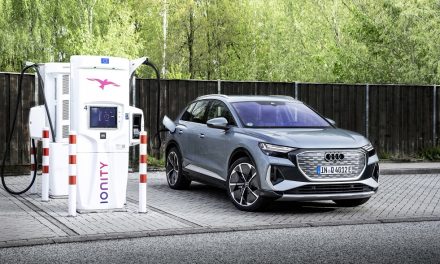 Higher charging capacity, new 11.6-inch display and expanded online features for the Audi Q4 e-tron