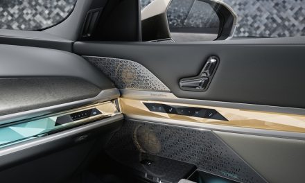 BMW 7 Series with Sound by Bowers & Wilkins