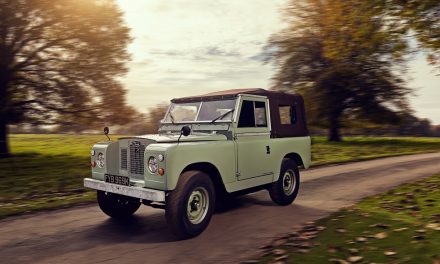 Everrati electric icons to chauffeur VIP guests at the Royal Versailles Ball
