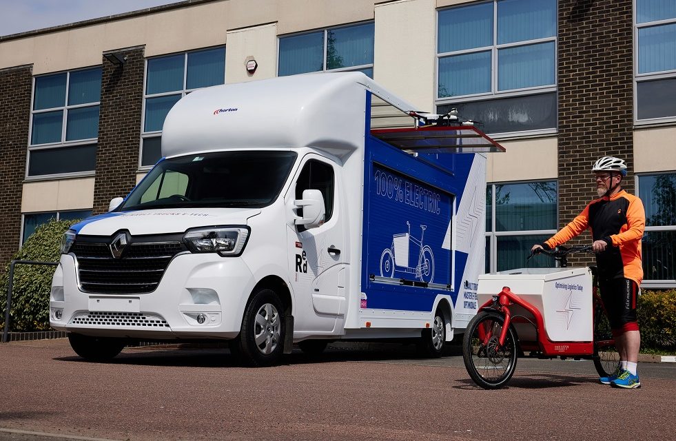 Industry first for last mile deliveries: Introducing the new Renault Trucks E-Tech Master OptiModale