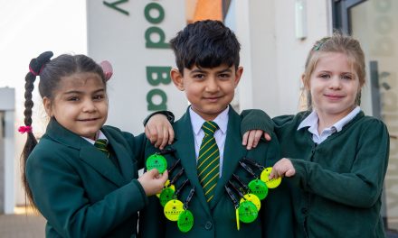 Oxfordshire homebuilder helps pupils look on the bright side for Walk to School Week
