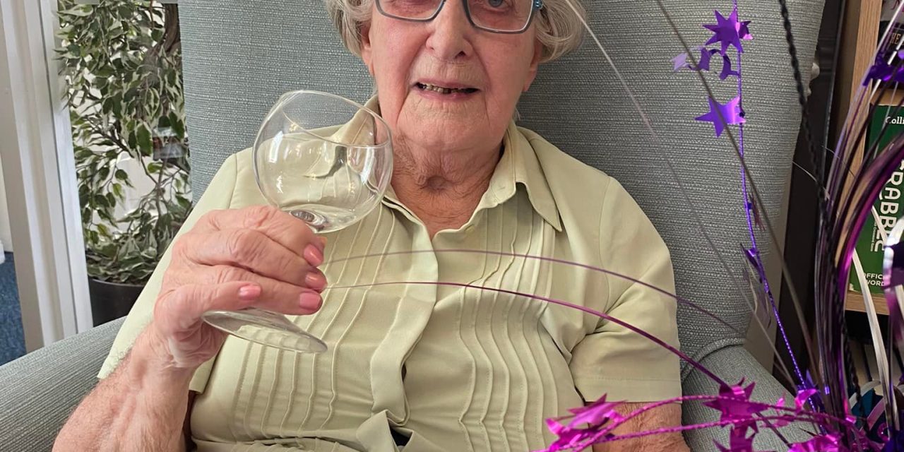 “If you don’t use it, you will lose it”, Iris’ advice after turning 100
