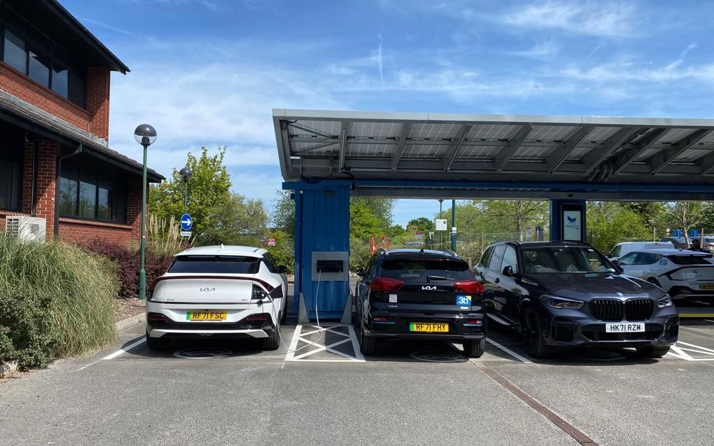 First pop-up, mini solar car park provides EV drivers with 20,000 miles of charge
