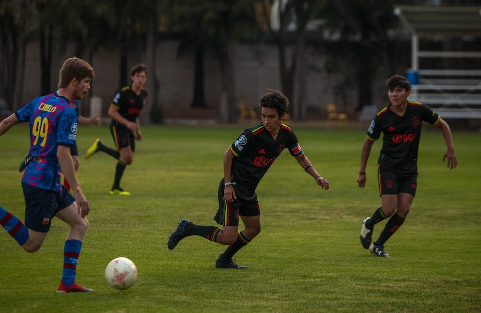 Basic Soccer Skills to Learn From Avram Grant