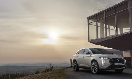 vDS Automobiles finds Mona Lisa is work of art Brits most want to see